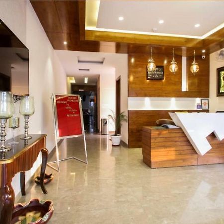 Al-Qasa Hotel Zirakpur Экстерьер фото